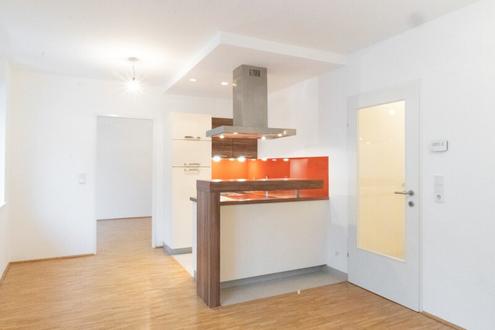 ZUM VERKAUFEN! Entzückende Kleinwohnung inklusive Tiefgaragenplatz nähe U6/Floridsdorf!