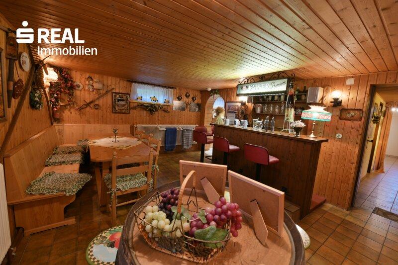 Partyraum/Bar KG