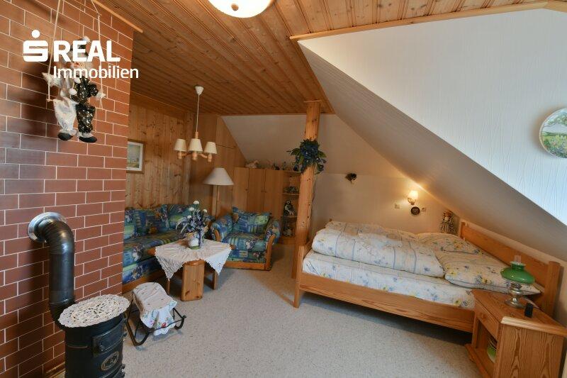 Schlafzimmer 2 DG