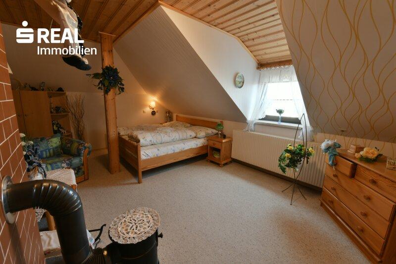 Schlafzimmer 2 DG