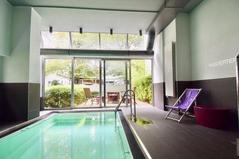 Indoor-Pool