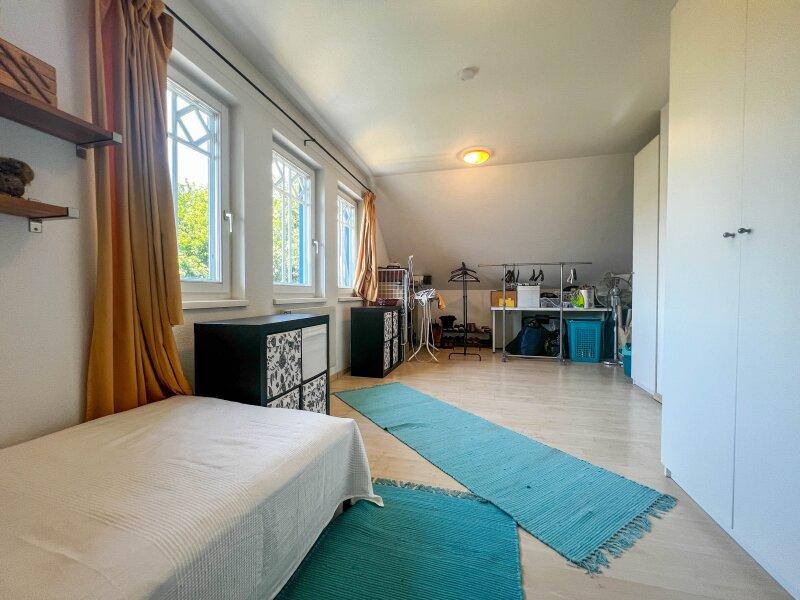 westseitiges Zimmer