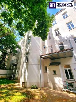 Entzückende Altbauwohnung mit Sanierungsbedarf! Balkon optional möglich! Grüner Innenhof + Ruhelage + Schönes Altbauhaus! Jetzt selbst gestalten und einziehen!