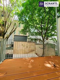 WOW! Traumhaft sanierter Erstbezug mit Balkon! 3 Zimmer + TOP-Lage + TOP Anbindung + Ruhige Seitengasse + Wunderschönes Altbauhaus! Jetzt zugreifen!