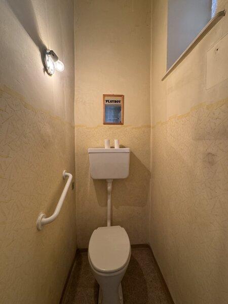 WC mit Fenster