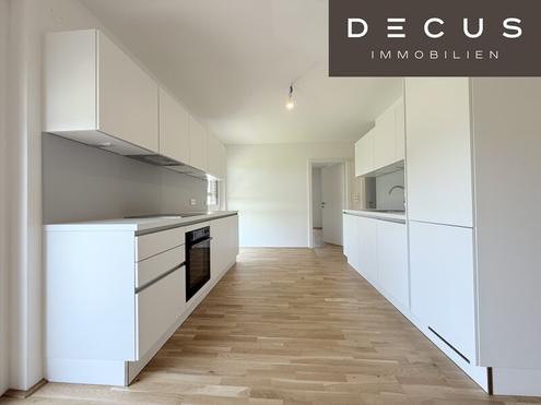 / BALKON / 3  ZIMMER / VERFÜGBAR AB SOFORT / ZENTRAL BEGEHBAR