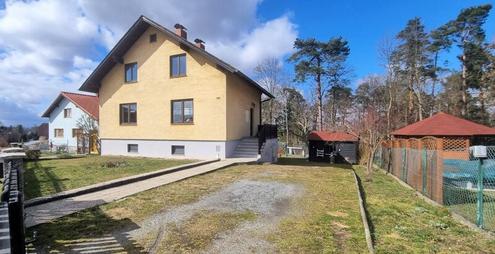 Wohnen am Tor zum Nationalpark Thayatal! Haus mit 130 m², 6 Zimmer und großem Garten in toller Ruhelage - bereit für neue Ideen!
