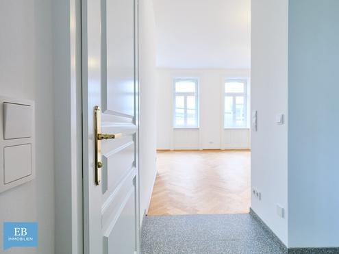 ALTBEWÄHRT TRIFFT AUF AVANTGARDE - Schöne Garconniere im 8ten Bezirk!