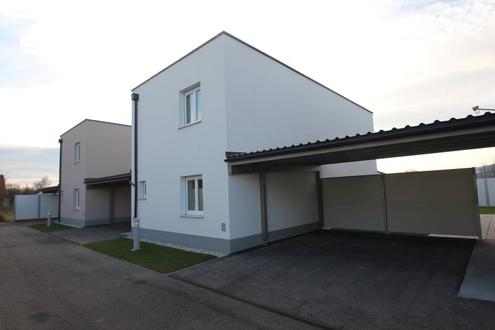 Neue Wohnhausanlage mit 7 Reihen- und 4 frei stehenden Wohnhusern in Ybbs an der Donau