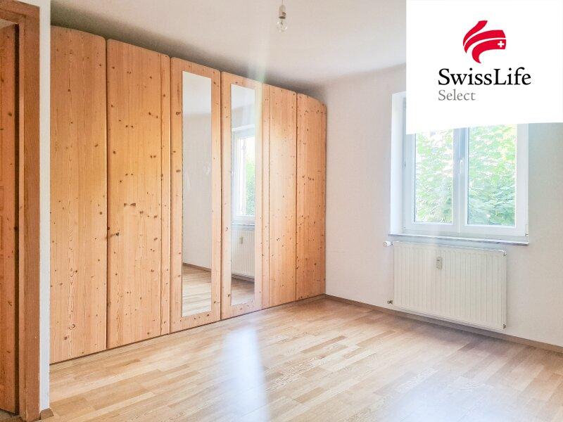 Schlafzimmer 1