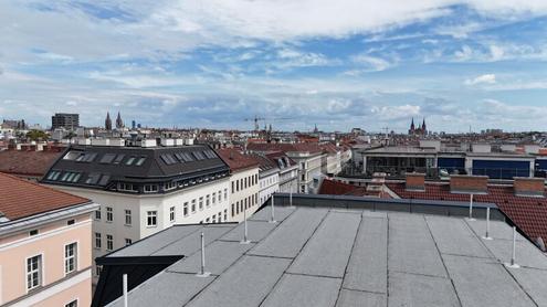 Penthouse Dachgeschoss I Dachterrasse mit Fernblick über die Dächer von Wien I Erstbezug I 