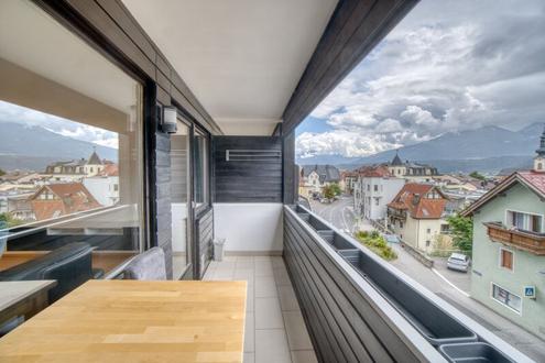 Attraktive 2-Zimmer-Wohnung mit Sdbalkon und Tiefgarage