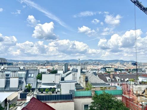 Luxus-Dachgeschoss-Wohnung mit Panoramablick in exklusiver Lage