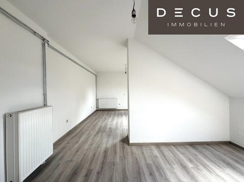 | CHARMANTE DACHGESCHOSSWOHNUNG | HELL & ZENTRAL | 4. OG | IDEAL FÜR SINGLES & STUDENTEN | TOP LAGE  | NÄHE UNI