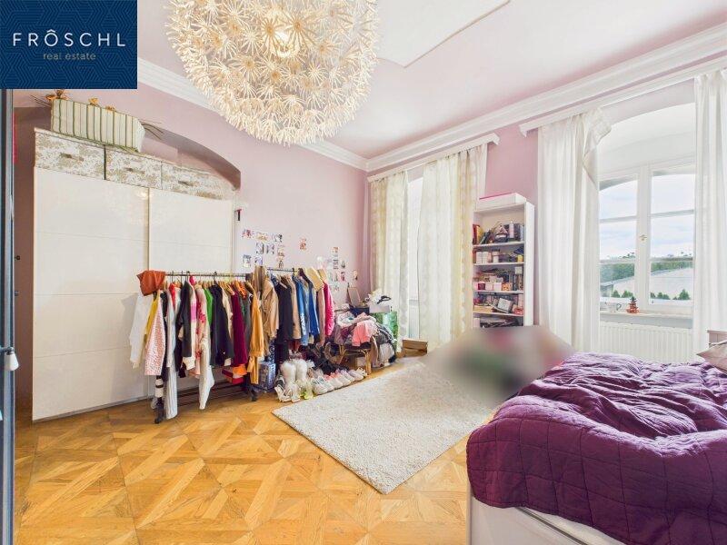 Schlafzimmer 2 OG