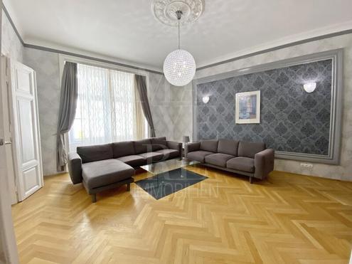 Komplett möblierte Wohnung im Zentrum / 2 SCHLAFZIMMER - ! KEINE KURZZEITMIETE !