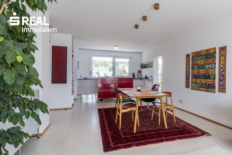 Blick ins Esszimmer