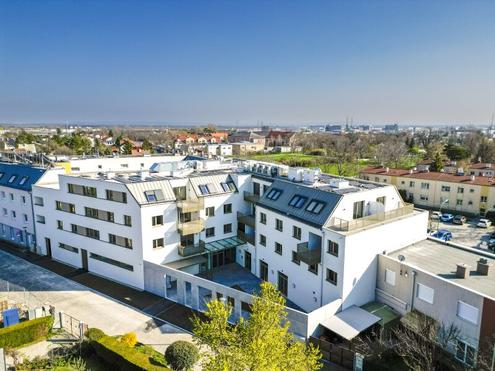 Wohnen auf hchstem Niveau: 4-Zimmer-Genossenschaftswohnung mit 50 m Wohnzimmer, 22 m Freiflche und 2 Bdern! 29/2/6