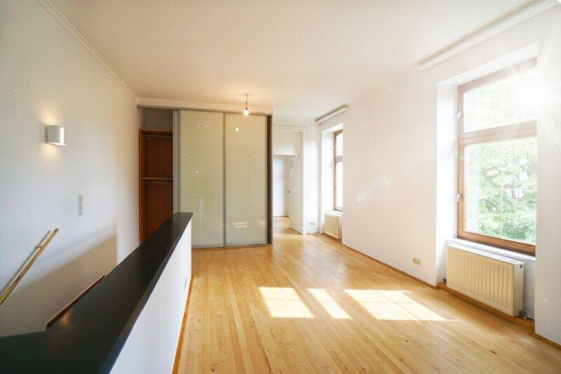 Zimmer 2 Richtung Schrankraum