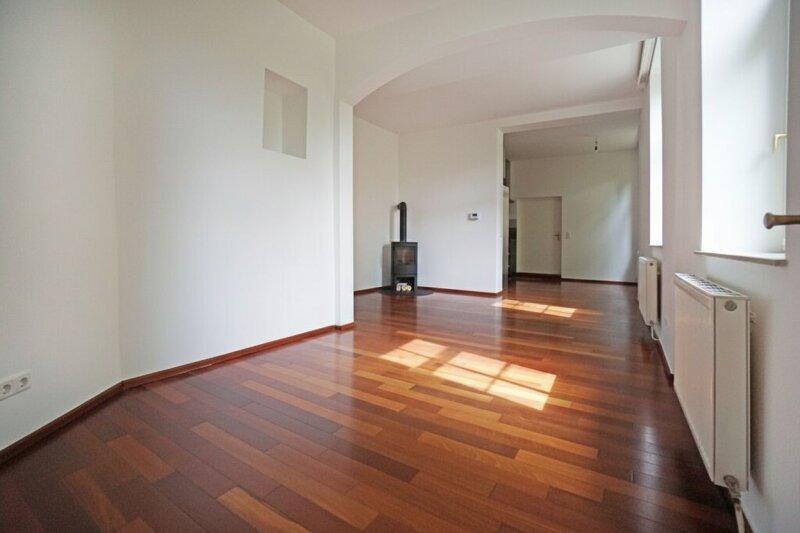 Wohnzimmer Richtung K�che