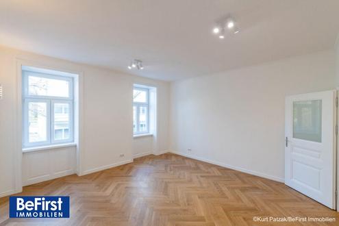 Erstbezug in prachtvoll saniertem Stilaltbau