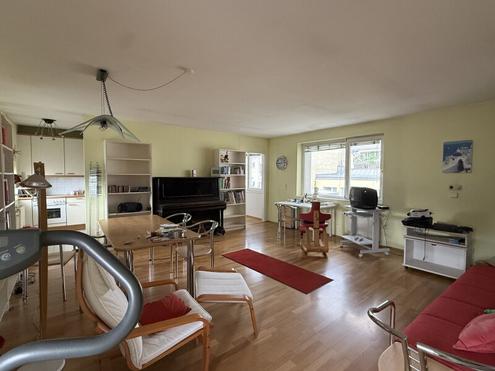 Charmante 2 Zimmerwohnung mit Garagenplatz