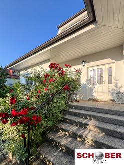 *Exklusive Traumvilla* Perfekter Zustand, erstklassige Lage