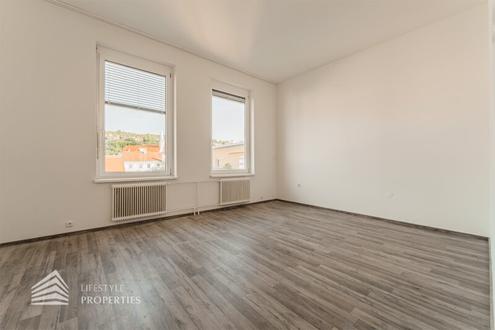 Helle 1-Zimmer Wohnung mit Terrasse in Krems an der Donau, Nhe Gglhaus