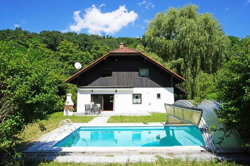 Sdwestansicht mit Pool