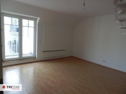 Dachgeschoß-Maisonette in Kutschkermarkt-Nähe