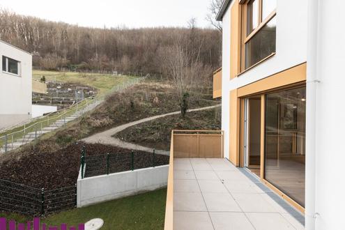 Sonnig, modern, gemtlich - mitten im Waldgebiet - PUR WOHNEN - bezugsfertig!