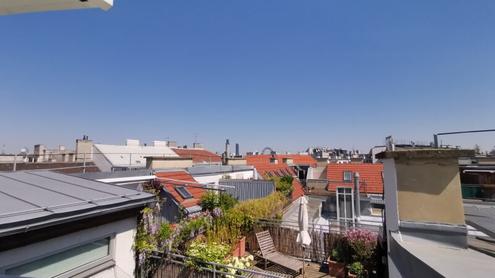 Dachgeschosswohnung der Superlative: 3 Zimmer mit viel Freiflche & Luxus pur in Citynhe : ab November zur Anmietung frei!