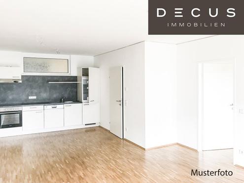 | 2-ZIMMER ERDGESCHOSSWOHNUNG MIT FREIFLÄCHE | NÄHE BAHNHOF