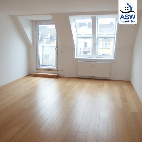 Wunderschöne 3-Zimmer Dachgeschoßwohnung mit Balkon in U-Bahn-Nähe (U3)