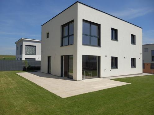 Topmodernes ZWEITBEZUGHAUS, 5 Zimmer, Garten, Stellplatz !!