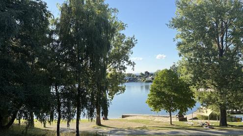 Einfamilienhaus mit Sauna uvm. auf Pachtgrundstck (verlngerbar) in Steinbrunn mit Zugang zum Badeteich!