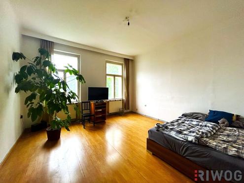 Am Migazziplatz *** Nähe U4/U6 Station *** 1-Zimmer zzgl Esszimmer mit Küchenzeile *** beim Theresienbad / park