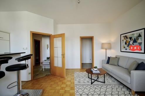 Schne Altbau Dachgeschosswohnung in bester Lage
