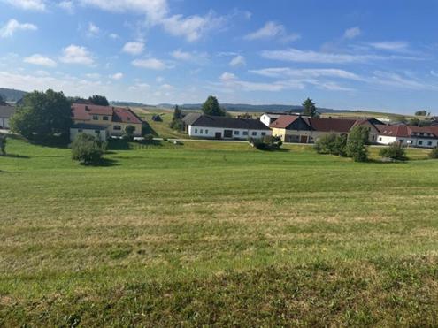 Grozgiges Baugrundstck in Ortsrandlage Nhe Gmnd