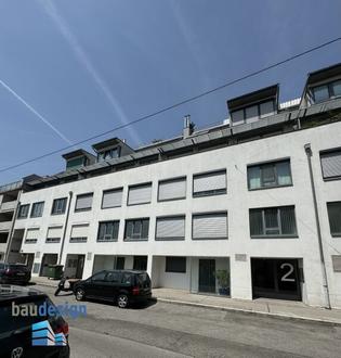 TOP ! Koffer packen und einziehen - groe, moderne und geschmackvoll mblierte 6-Zi Wohnung in schner Lage !
