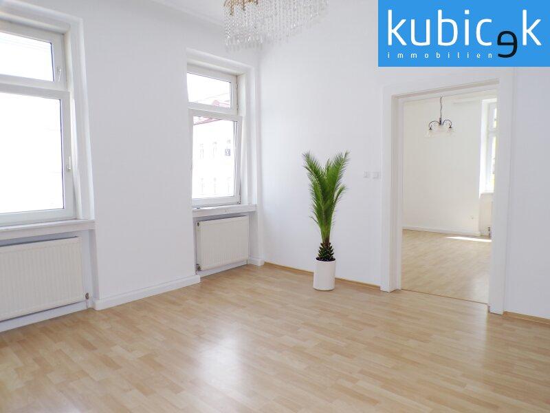 Wohnzimmer mit BLick in das