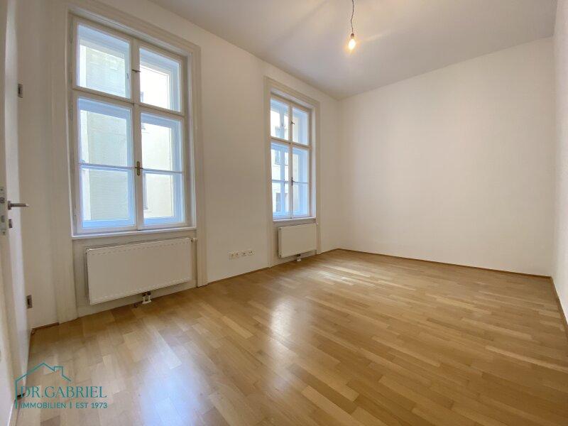 Schlafzimmer II