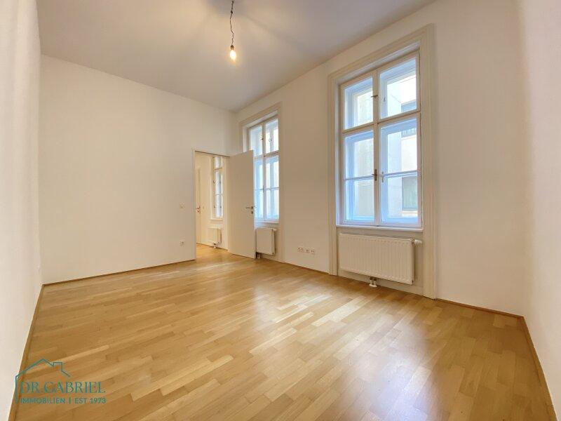 Schlafzimmer II