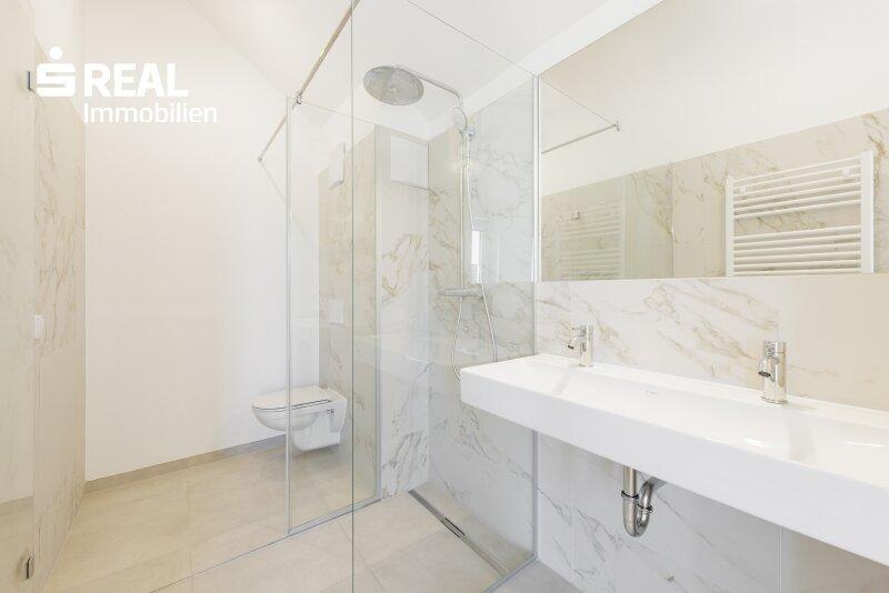 Badezimmer DG