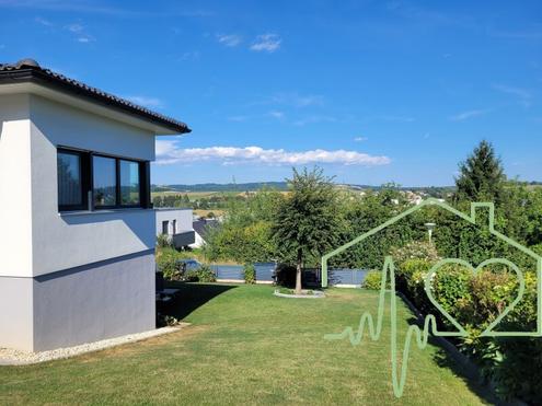 Einziehen & Wohlfhlen - Ihr Traumhaus in Pinkafeld: 4 Zimmer, Terrasse, Garage und viel Platz!