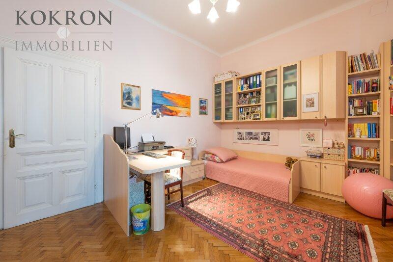 Zimmer mit Ausgang zum Innenhof-Balkon