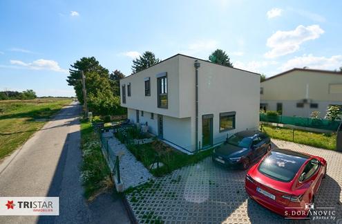 NEU! ++ FAMILIEN  EIGENNUTZER  ANLEGER ++ ERSTBEZUG IN RUHIGER GRÜNLAGE ++ FAMILIENFREUNDLICHES HAUS MIT STELLPLATZ & EINBAUKÜCHE ++ 1220 WIEN ++