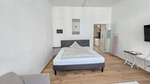 Schöne 1.Zi., Wohnung neu renoviert