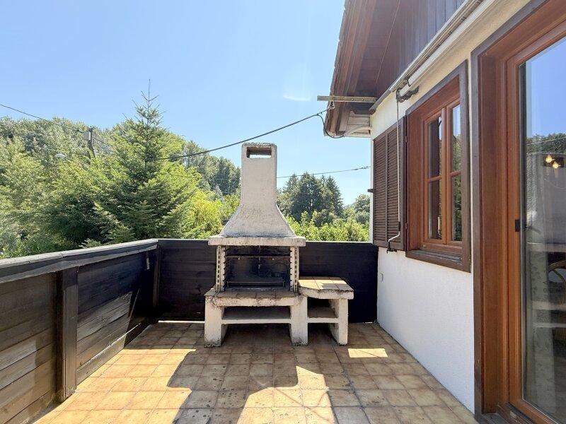 Balkon mit Grill