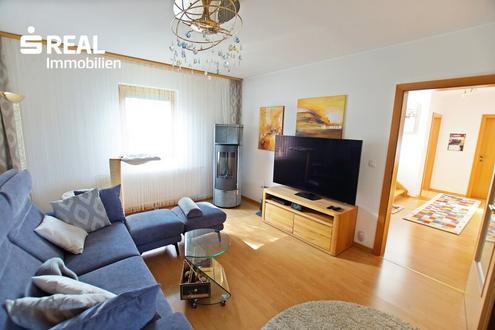 7533 Ollersdorf: Gepflegtes Einfamilienhaus mit Garage und Carport in ruhiger Randlage!
